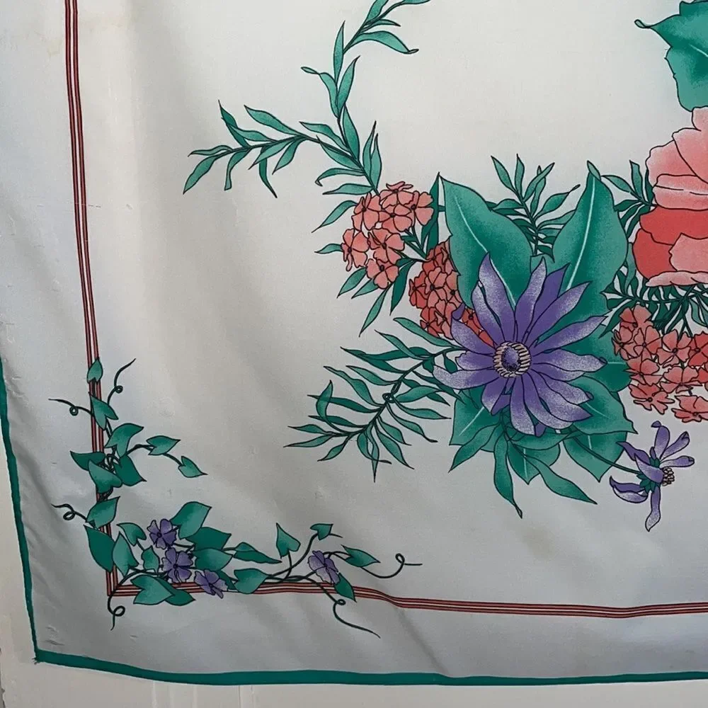 Vtg 70s/80s white‎ polyester floral large square scarf